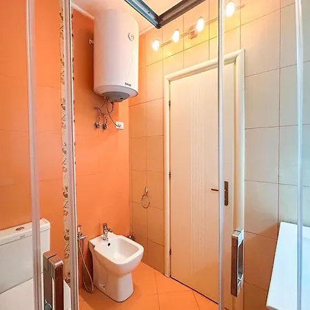 Direct Sea View Apartment