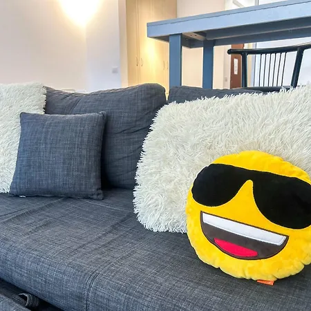 Direct Sea View Apartment