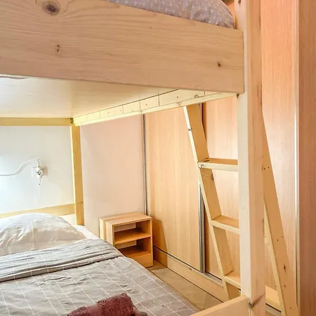 Direct Sea View Apartment *
