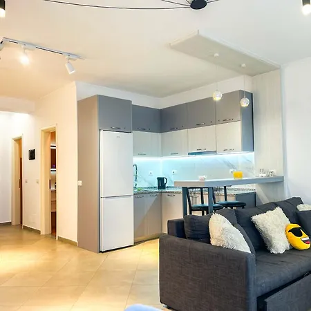 Apartment Direct Sea View