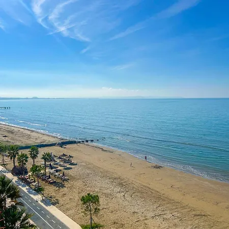 Direct Sea View