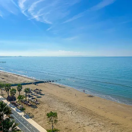 Direct Sea View